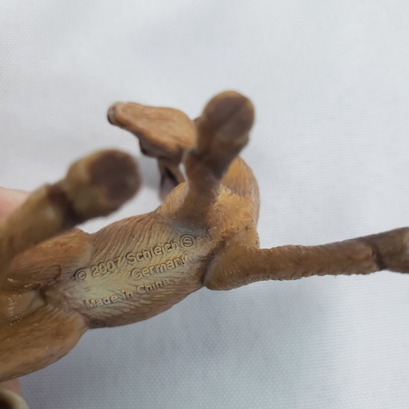 Schleich Roe Deer PVC Figure Realistic 3 Inch 2007 - Picture 7 of 8